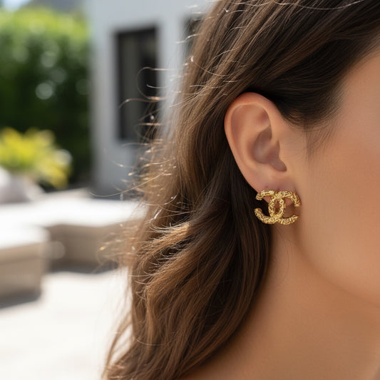 Include Authentic Detective Certificate of Authenticity｜Very Good ( Rank A) ｜ CHANEL 93A Coco Mark Vintage Lava Gold Earrings Made In 1993Year ｜26031909