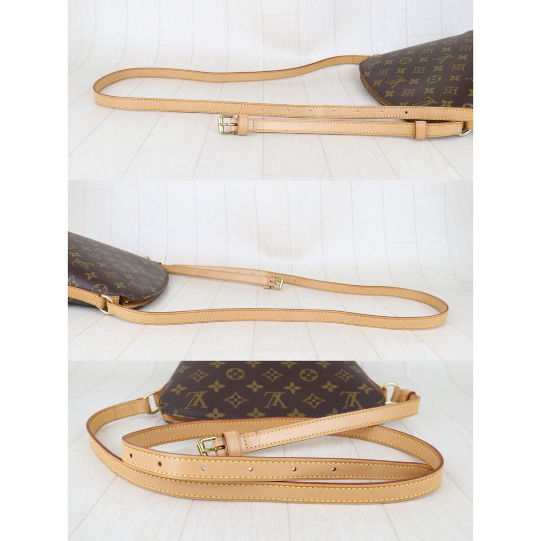 Very Good ( Rank A) ｜ LV Monogram Droo Shoulder Bag ｜S25090107