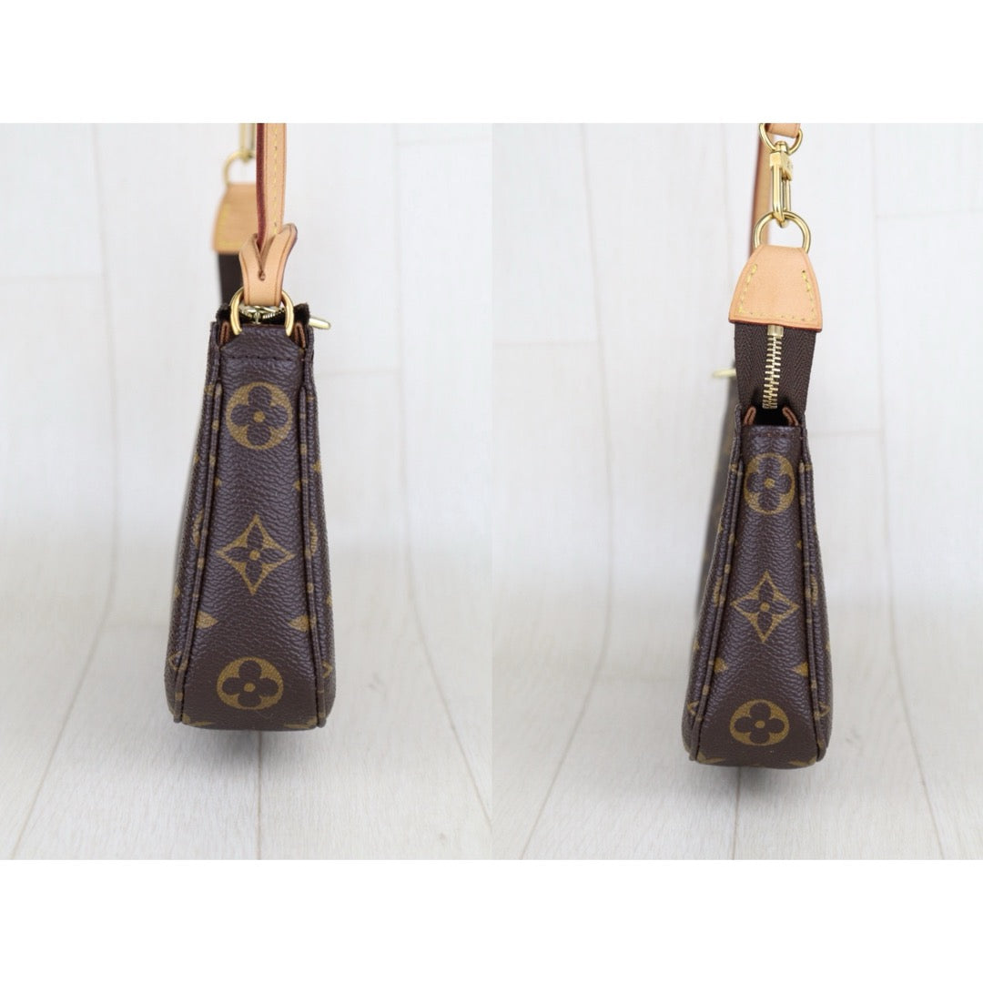 Very Good ( Rank A)｜LV Monogram Pochette Accessoires Current Model｜H25052615