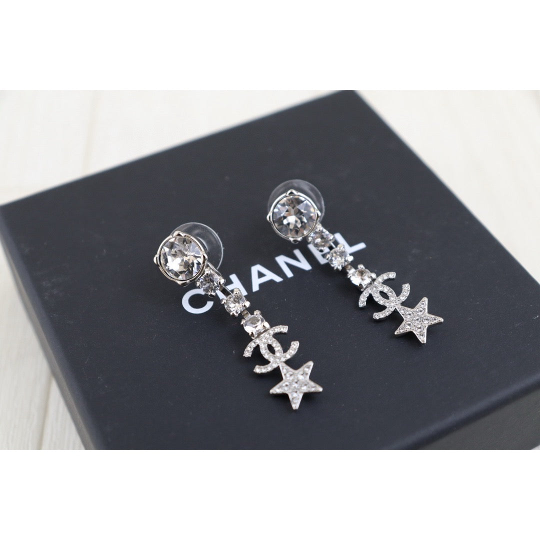 Very Good ( Rank A)｜ CHANEL Coco Mark Rhinestone star  Earrings Silver｜H25011108