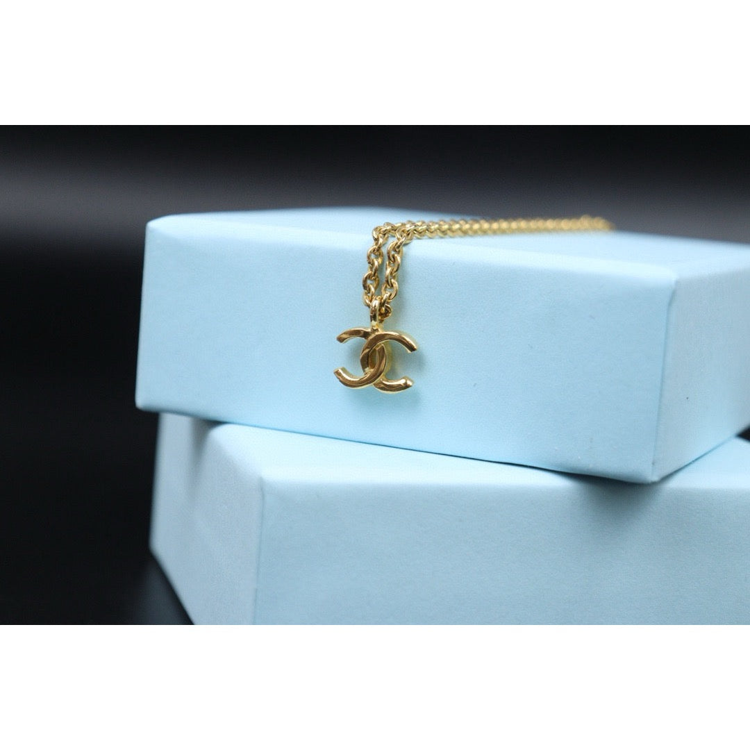 Good ( Rank AB) ｜CHANEL COCO 24K Gold Plated Necklace  ｜24112117