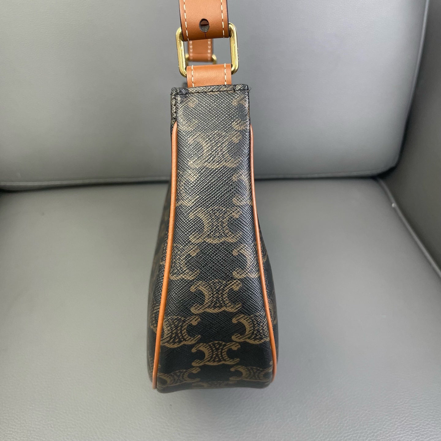 Very Good ( Rank A) ｜ CELINE AVA Shoulder Bag