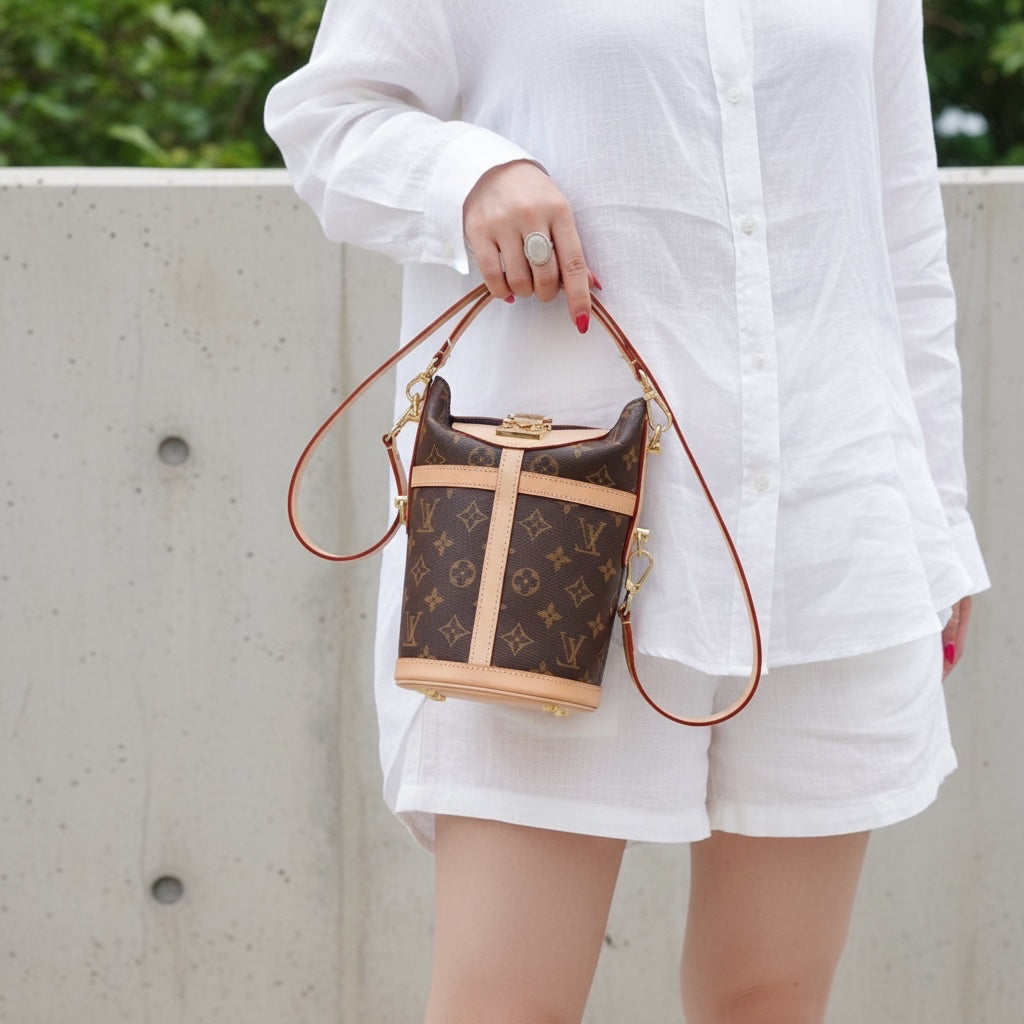 Include Entrupy Certificate of Authenticity｜Good ( Rank AB) ｜Louis Vuitton Monogram Duffle Handbag Shoulder Bag ｜S26060128