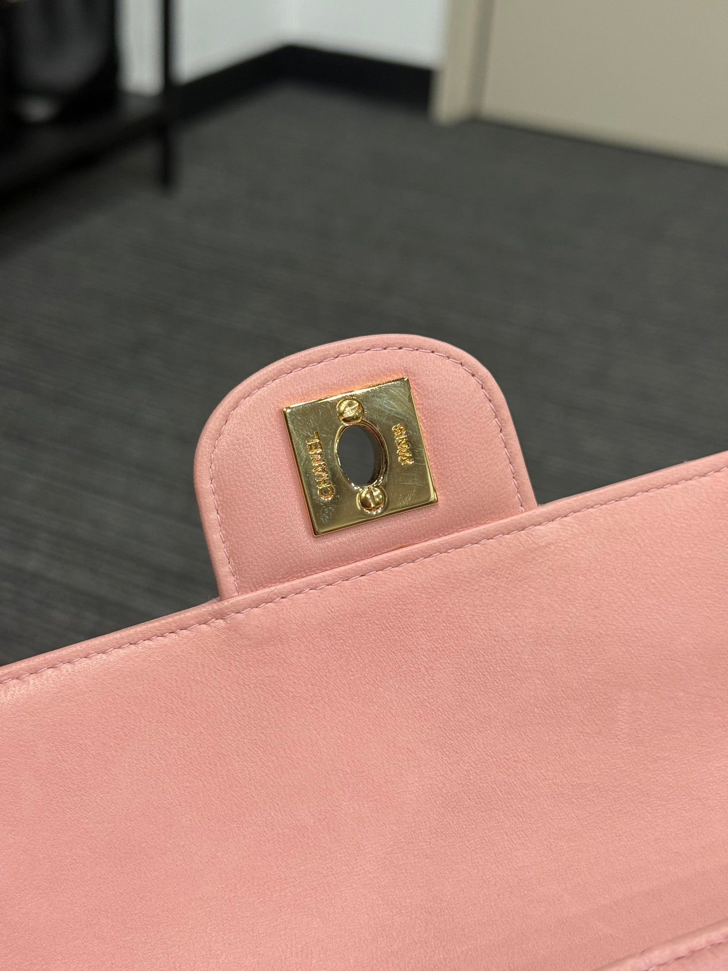 First installment 1/3｜Good ( Rank AB)｜ CHANEL  Lambskin Shoulder Bag Pink ｜25060308