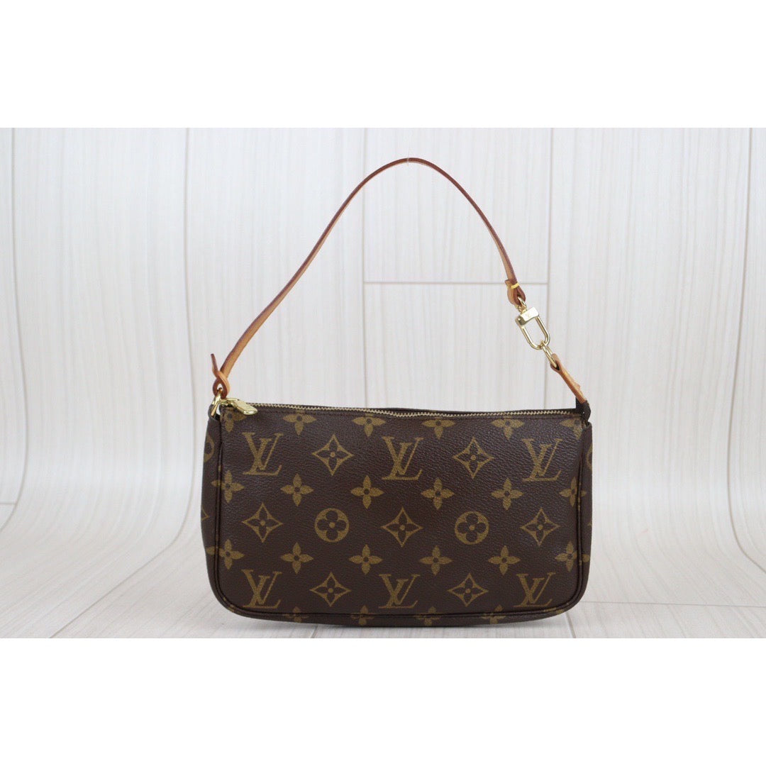 Rank A ｜ LV Monogram Pochette Accessoires ｜23100604