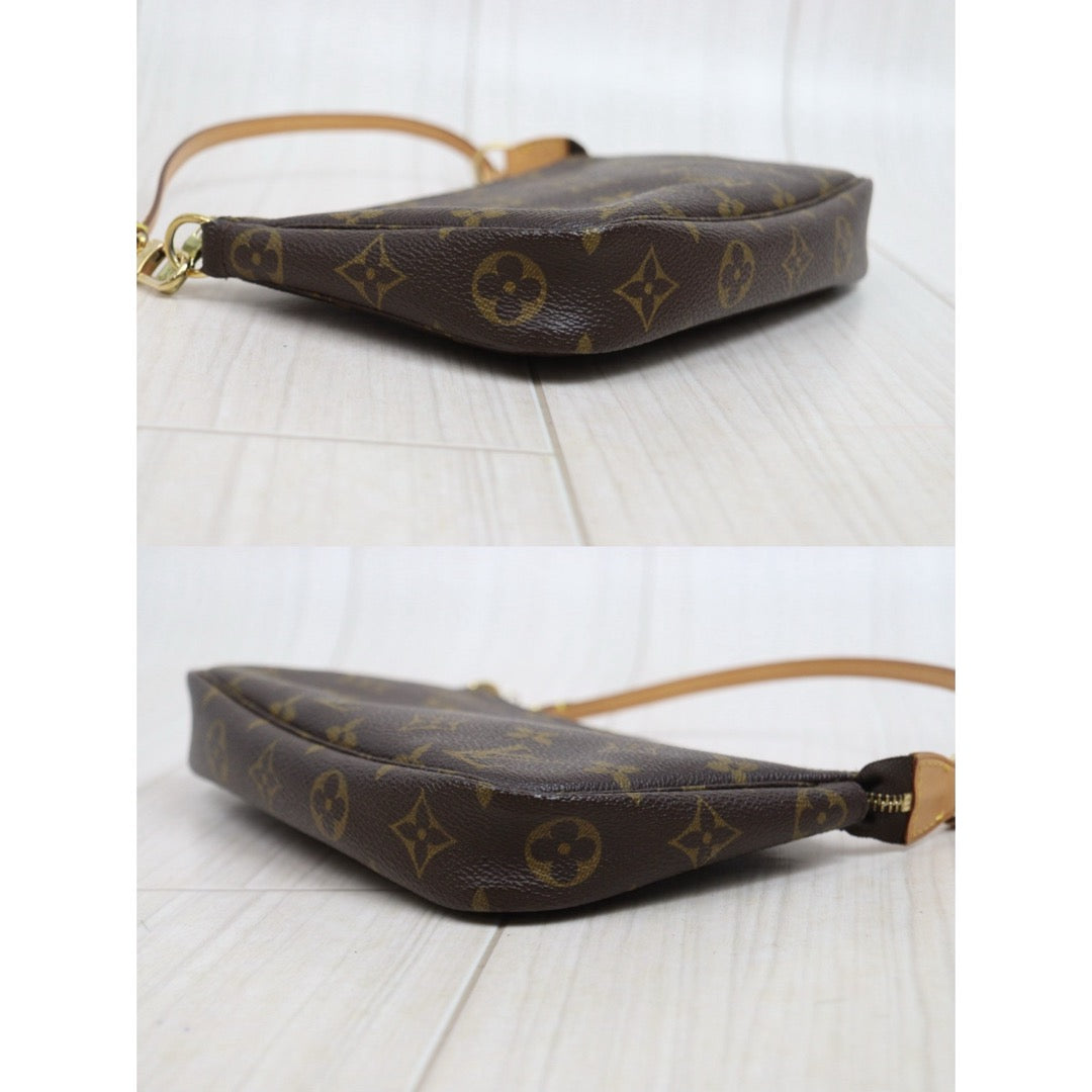 Very Good ( Rank A)｜LV Monogram Pochette Accessoires ｜26021702