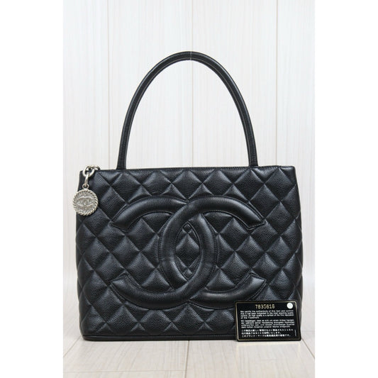Very Good ( Rank A)｜ CHANEL Caviar Skin Calf Leather Tote Bag Black Made In 2002～2003Year｜S25110426