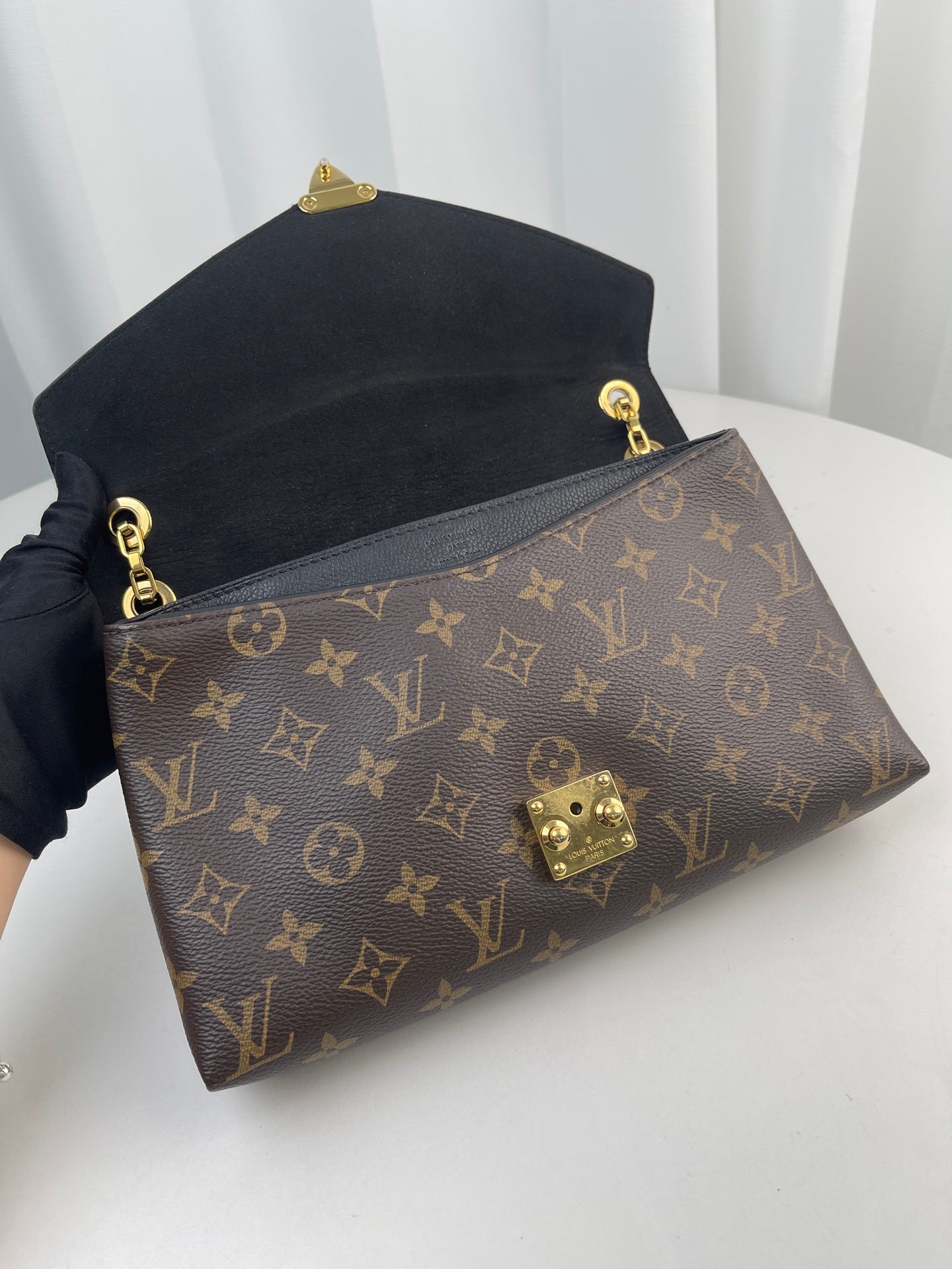 LV Shoulder Bag