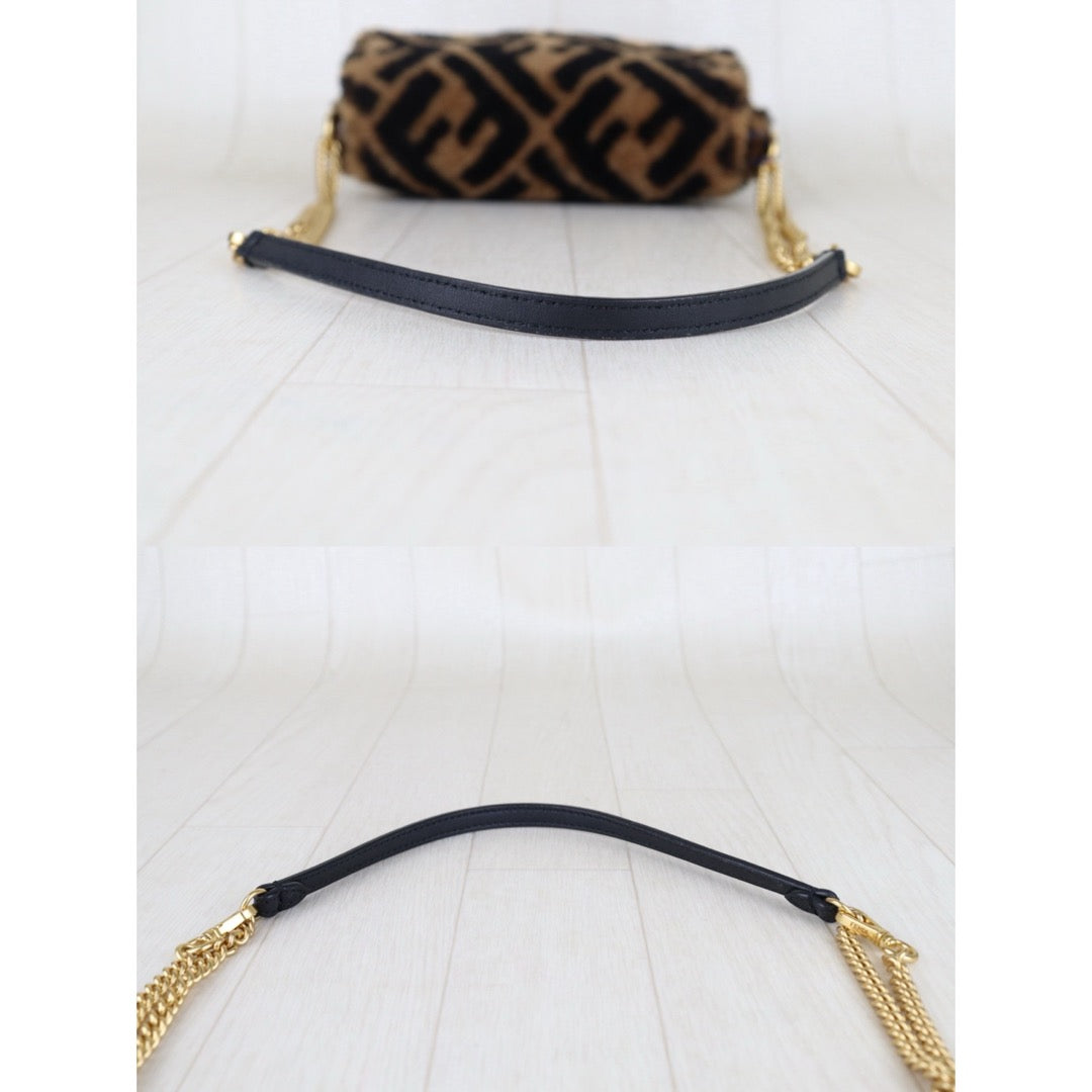 Very Good ( Rank A)｜ FENDI Zucca Mamma Baguette Sheep Skin Brown Shoulder Bag PM｜S25121513