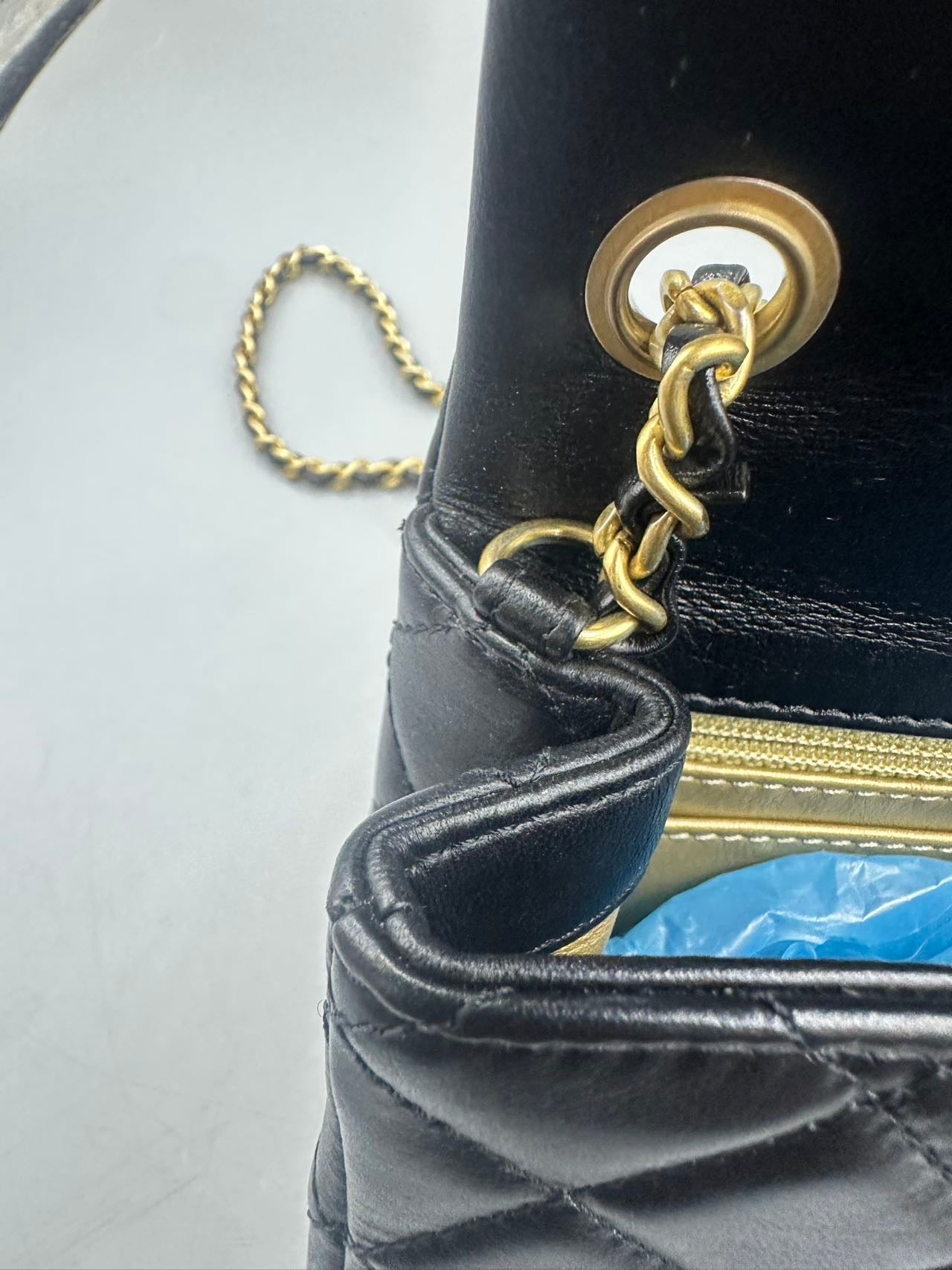 Include Entrupy Certificate of Authenticity｜Very Good ( Rank A)｜ CHANEL Lanbskin Square Shoulder Bag Black
