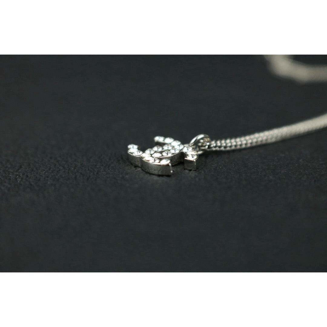 Include Authentic Detective Certificate of Authenticity｜Very Good ( Rank A) ｜ CHANEL F12V Coco Mark  Rhinestone Choker  Necklace｜S26062507