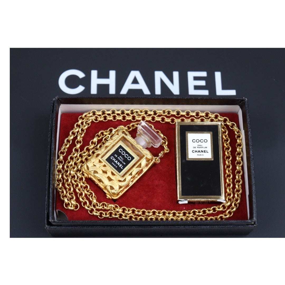 Rank A ｜ CHANEL Vintage Perfume No5 Brass Perfume Necklace