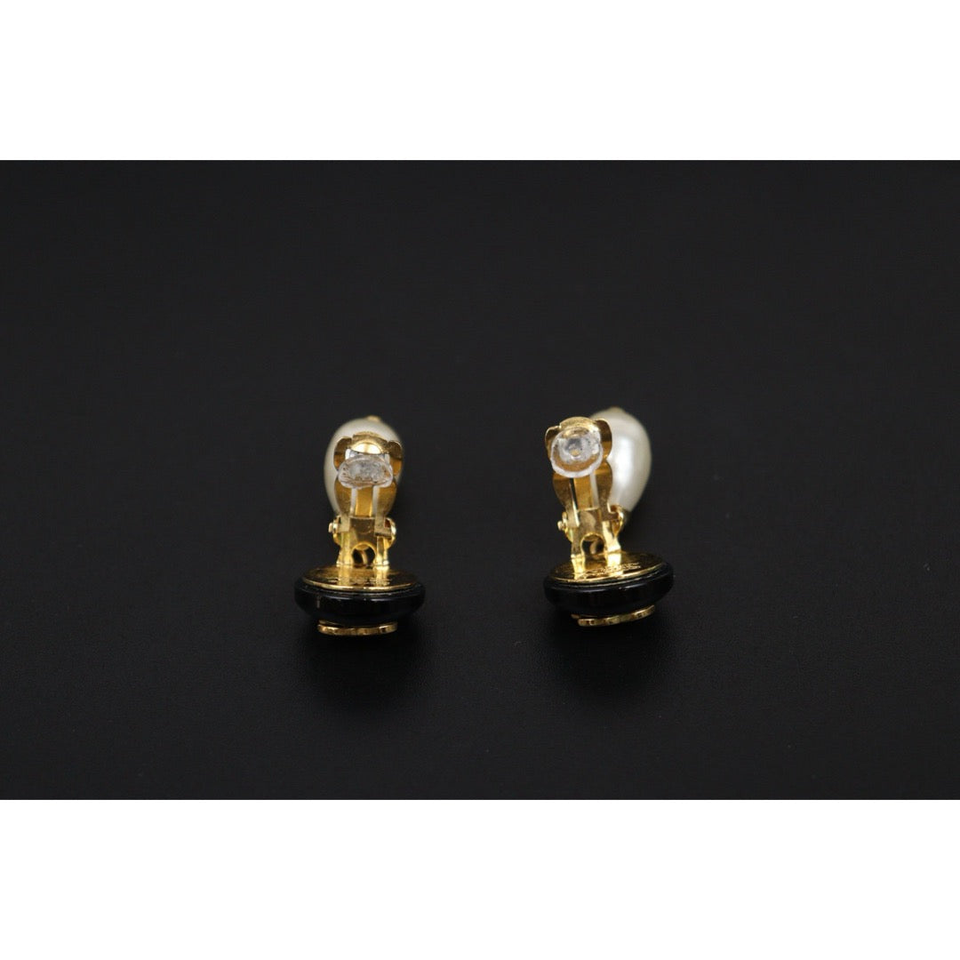 Very Good ( Rank A) ｜CHANEL  COCO Mark  Pearl  Drop  Earrings Made In 1995Year｜25080710