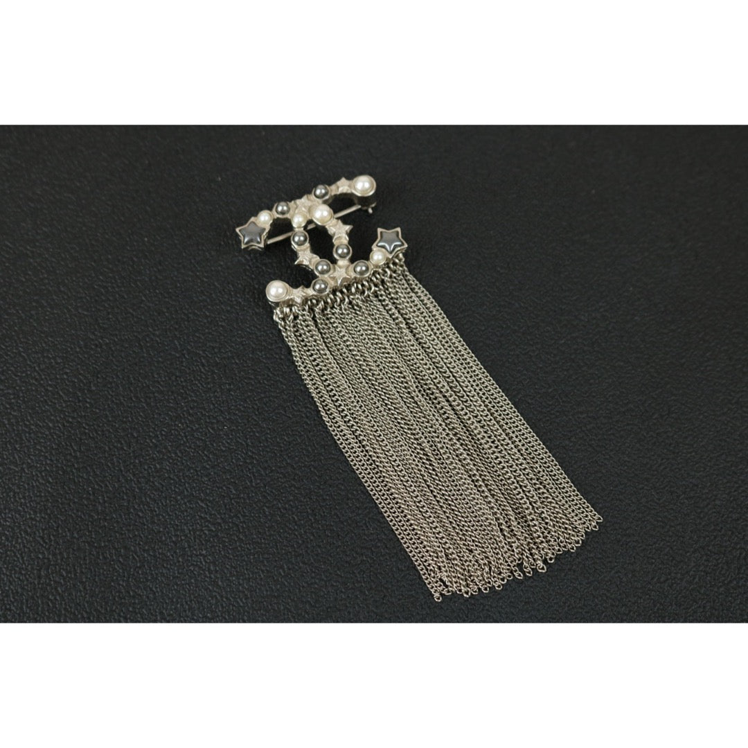 Very Good ( Rank A)｜ CHANEL  Coco Mark Silver Colorblock Pearl  Brooch ｜F25012308