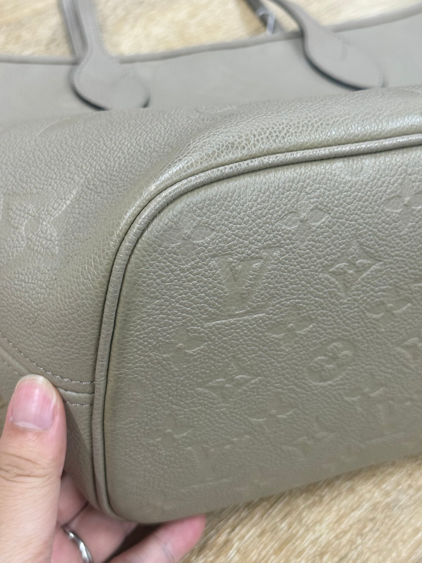 LV Full leather Neverful MM Shoulder Bag IC chips