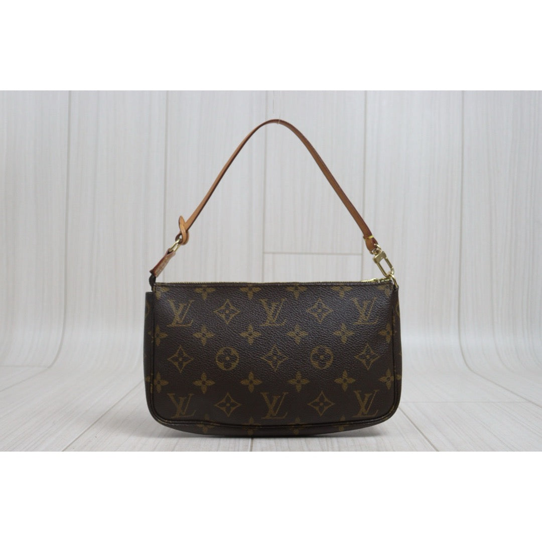 Include Entrupy Certificate of Authenticity｜Good ( Rank AB)｜Louis Vuitton Monogram Pochette Accessoire  ｜26073006
