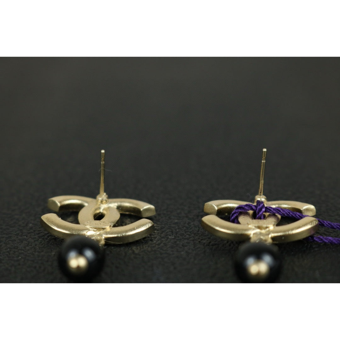 Very Good ( Rank A)｜ CHANEL  Coco Mark  Gold Rhinestone Black Pearl Earrings ｜F25021106