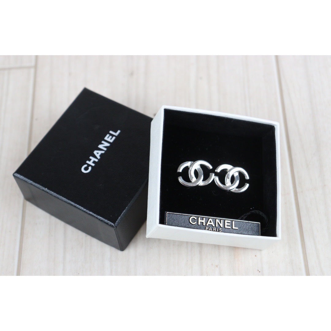 Rank A ｜CHANEL Vintage Coco Mark Silver Plating Earrings Made In 2001 Year ｜23101201