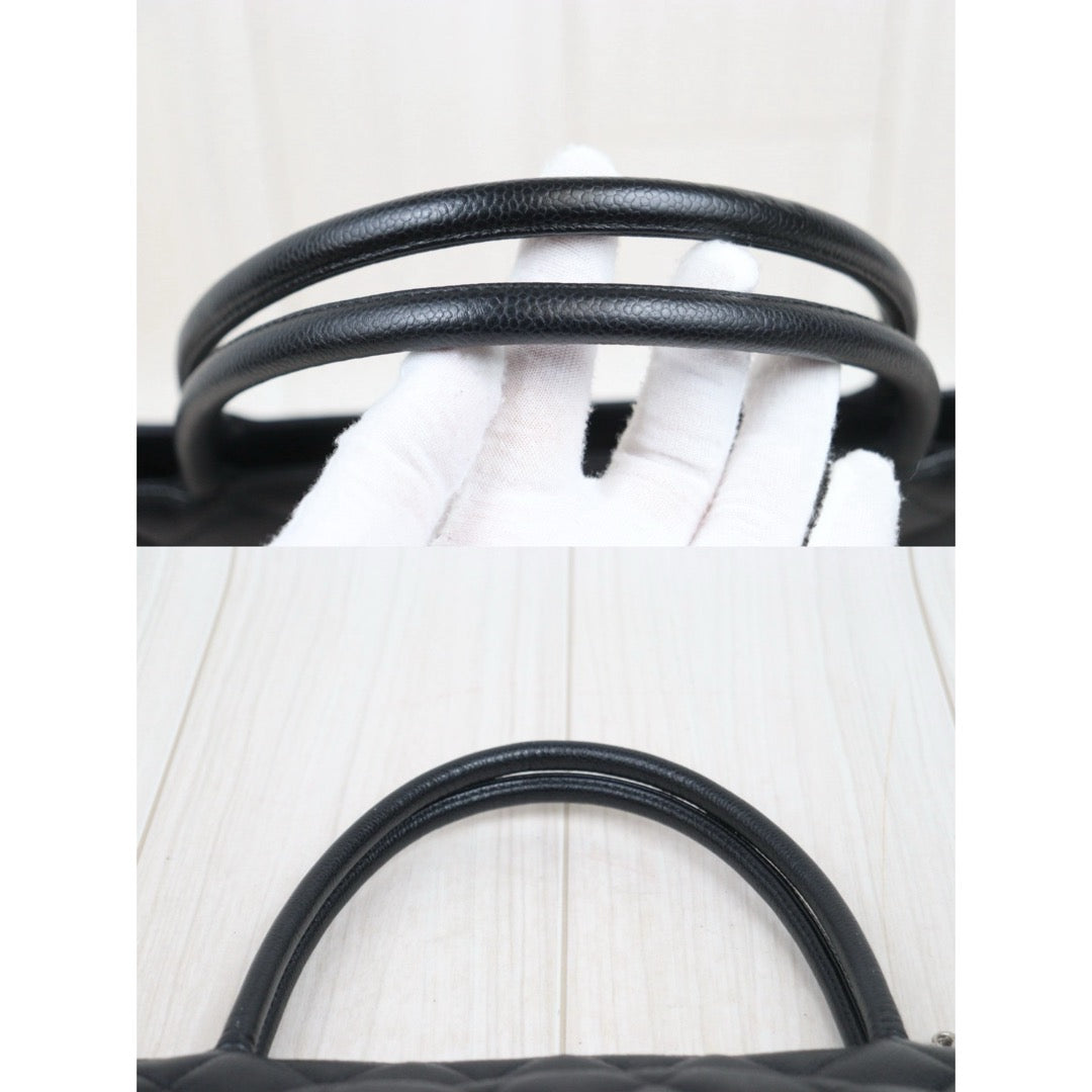 Very Good ( Rank A)｜ CHANEL Caviar Skin Calf Leather Tote Bag Black Made In 2002～2003Year｜S25110426