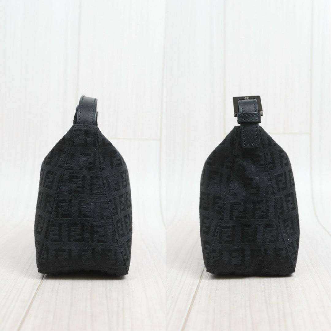 Include Entrupy Certificate of Authenticity｜Very Good ( Rank A)｜ FENDI  Zucca Mamma Canvas Bucket Hand Bag Black ｜26100103