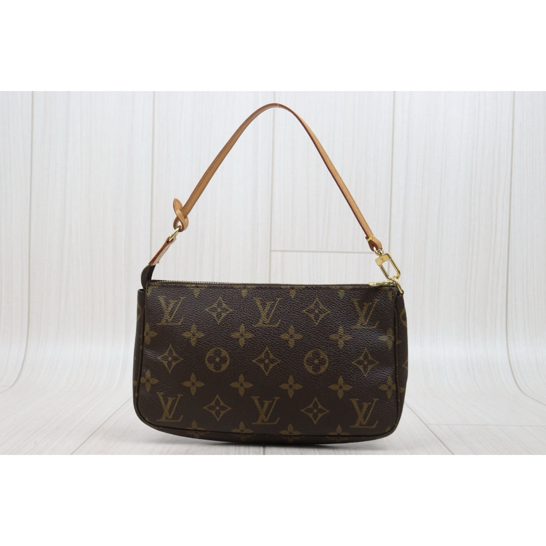 Good ( Rank AB)｜LV Monogram Pochette Accessoires ｜25111312