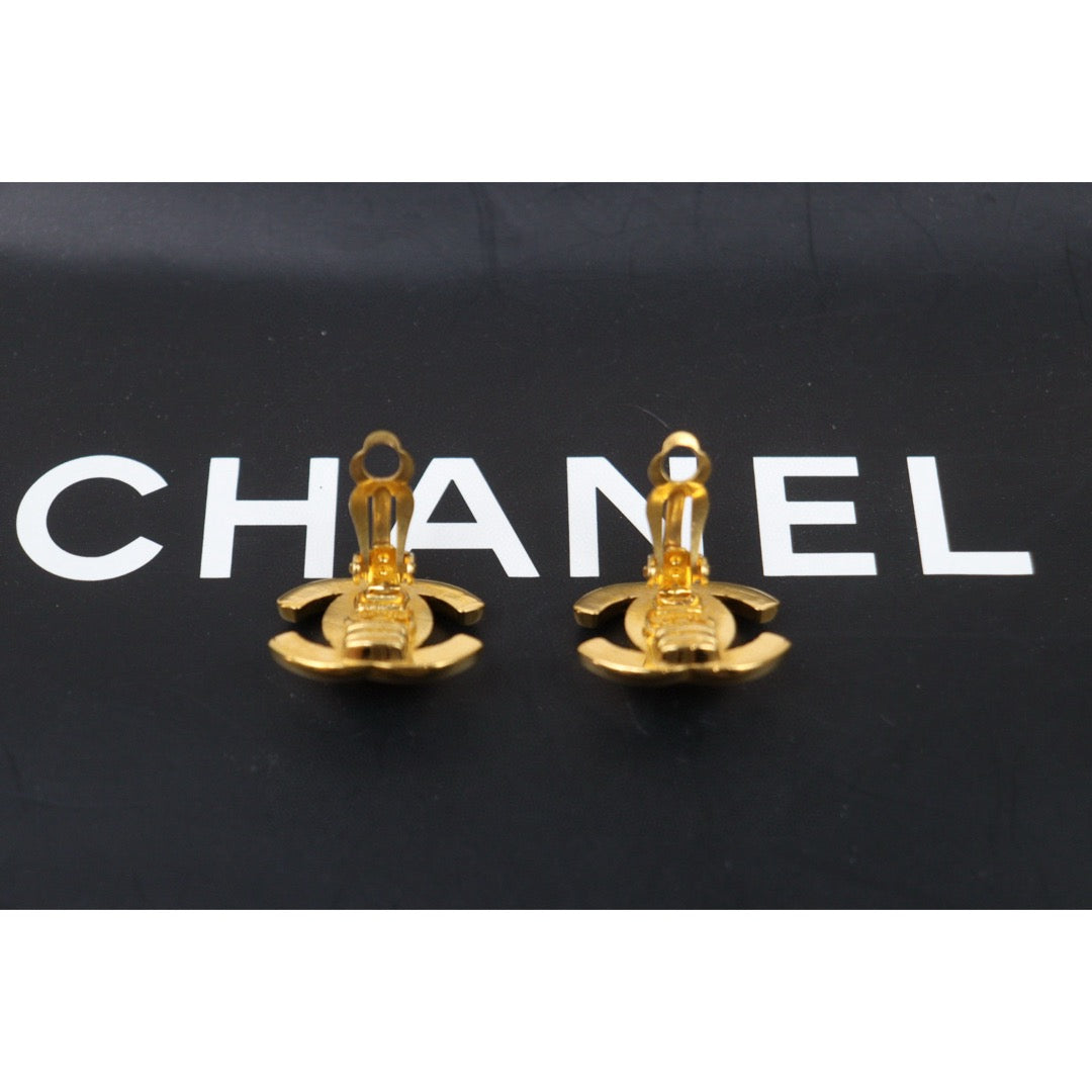 Very Good ( Rank A)｜CHANEL Vintage 18K Gold Plating Earrings  Made In 1995Year ｜25011601