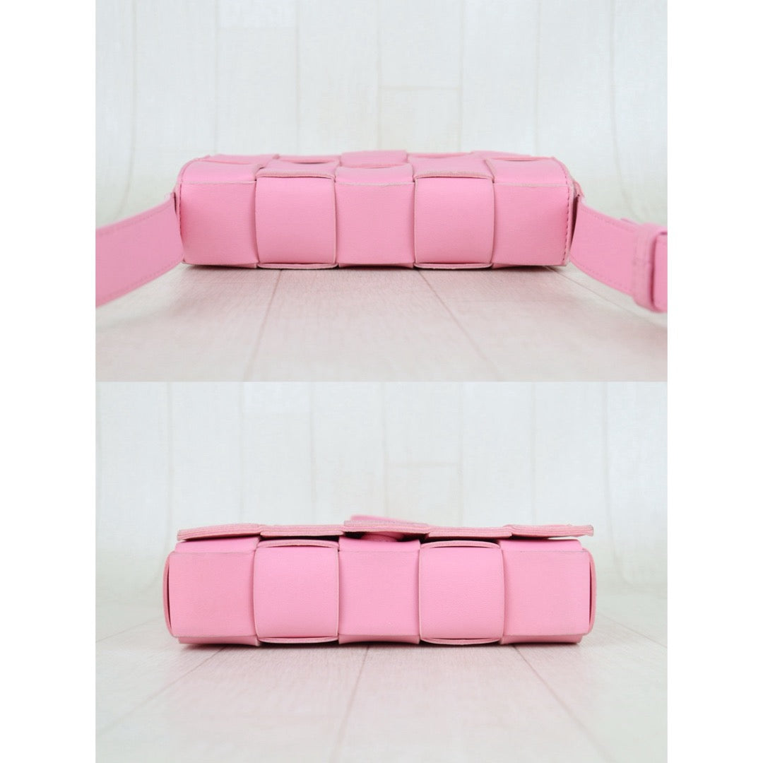 Include Entrupy Certificate of Authenticity｜Very Good ( Rank A)｜ Bottega Veneta Lamb Skin 2020 Cassette Shoulder Bag Pink｜S26041411