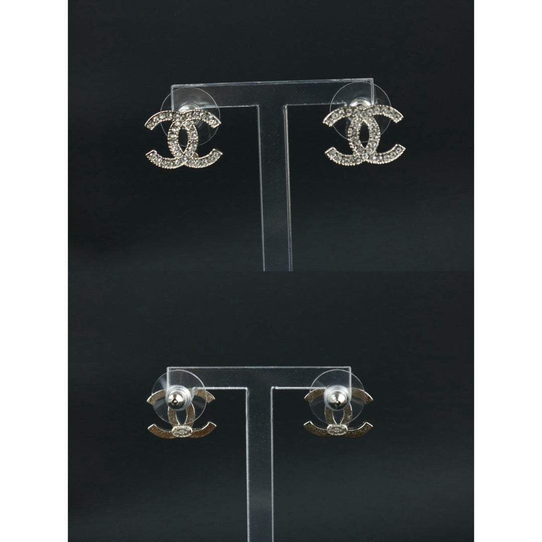 Include Authentic Detective Certificate of Authenticity｜Very Good ( Rank A) ｜CHANEL A14V COCO Mark  Rhinestone Earrings Made In 2014Year｜S26061003