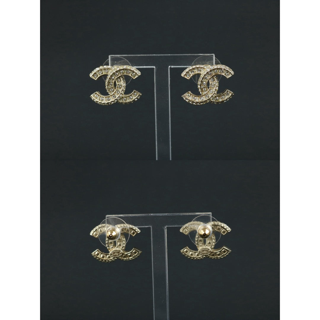 Include Authentic Detective Certificate of Authenticity｜Very Good ( Rank A)｜ CHANEL F19V COCO Mark Rhinestone Earrings Made In 2019Year｜S26051504
