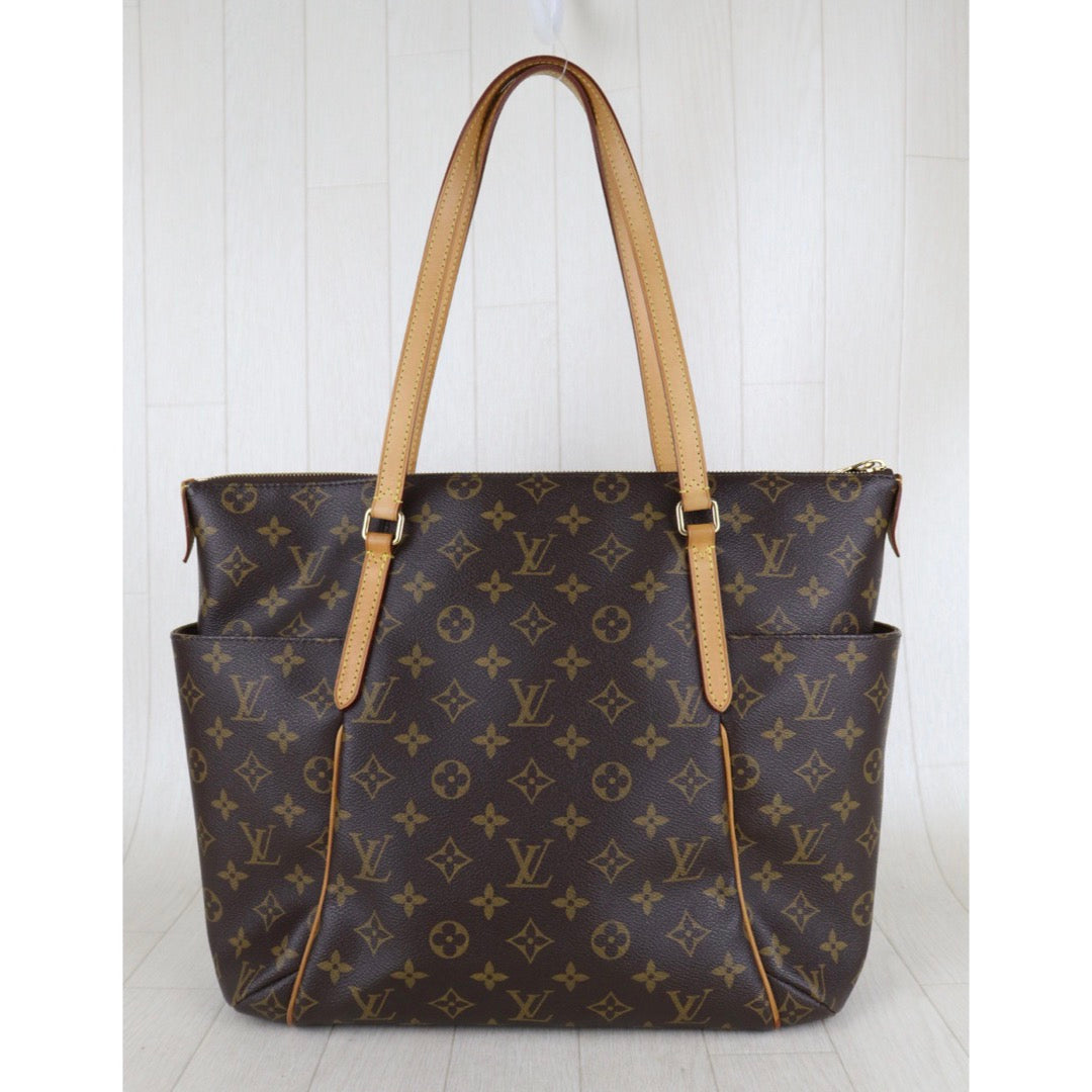 Include Entrupy Certificate of Authenticity｜Good ( Rank AB)｜ Louis Vuitton Monogram Totally MM Tote Bag｜S26090404