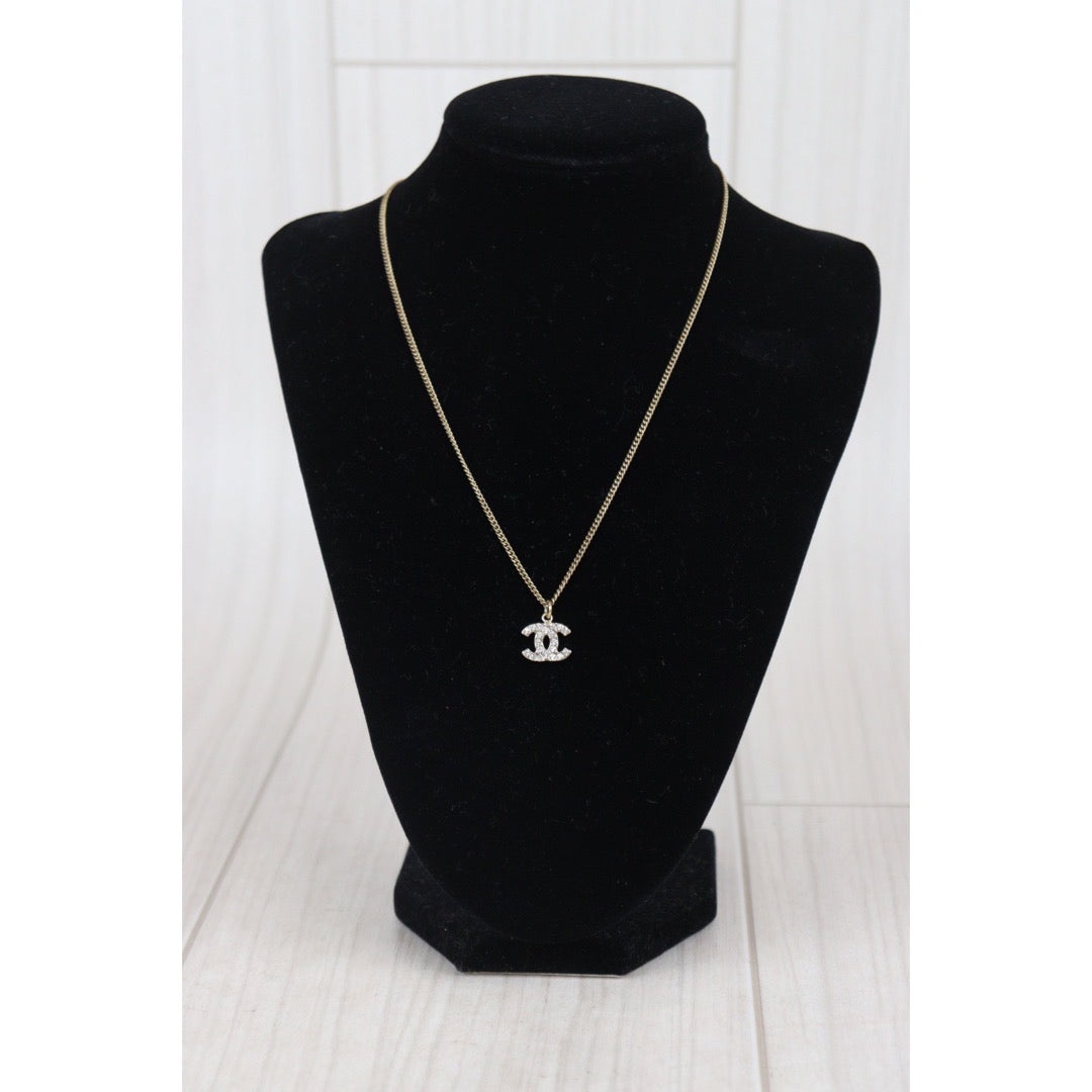 Rank A ｜  Chanel Vintage Coco Mark Double-Sided Diamonds Necklace Gold Made In 2004 Year｜V23092129