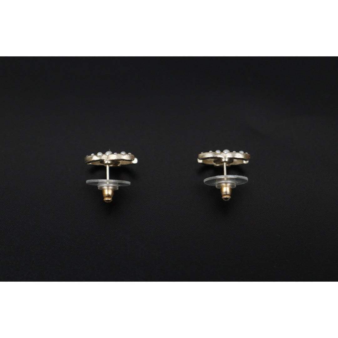 Very Good ( Rank A) ｜CHANEL  COCO Mark Pearl Earrings Made In 2015Year｜V25110620