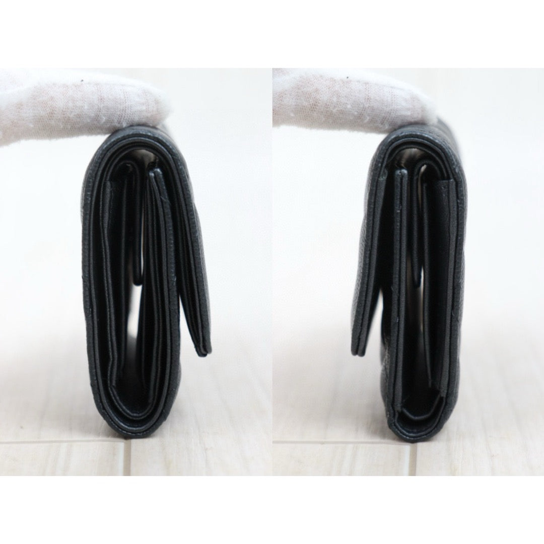 Very Good ( Rank A) ｜CHANEL Caviar Skin Leather Calf Leather  Wallet Grey Made In 2017-2018 Year｜24121917