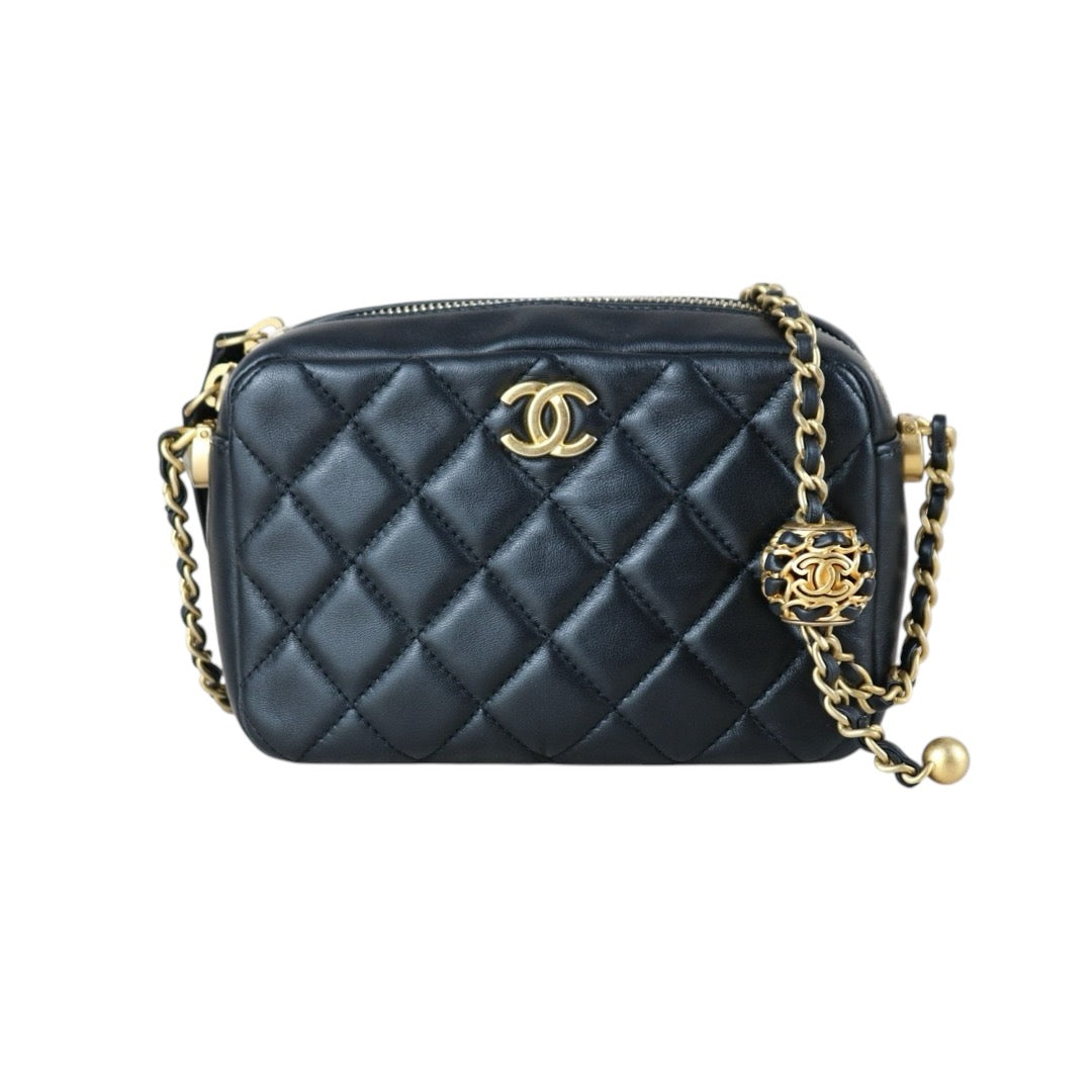 Very Good ( Rank A)｜ CHANEL Matrasse Chain Camera Bag  Shoulder Bag Black  ｜R24111204