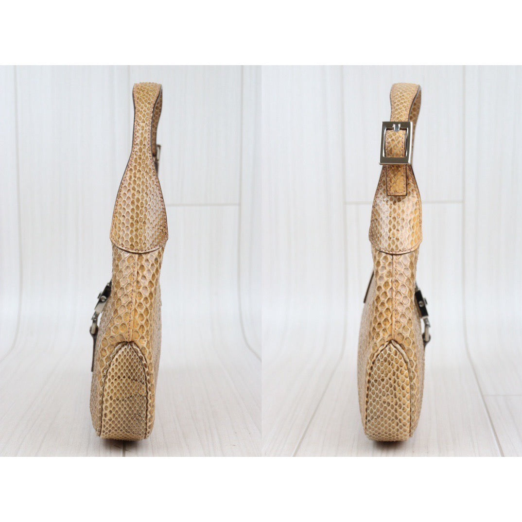 Wholesale｜Very Good ( Rank A) ｜Q24030744