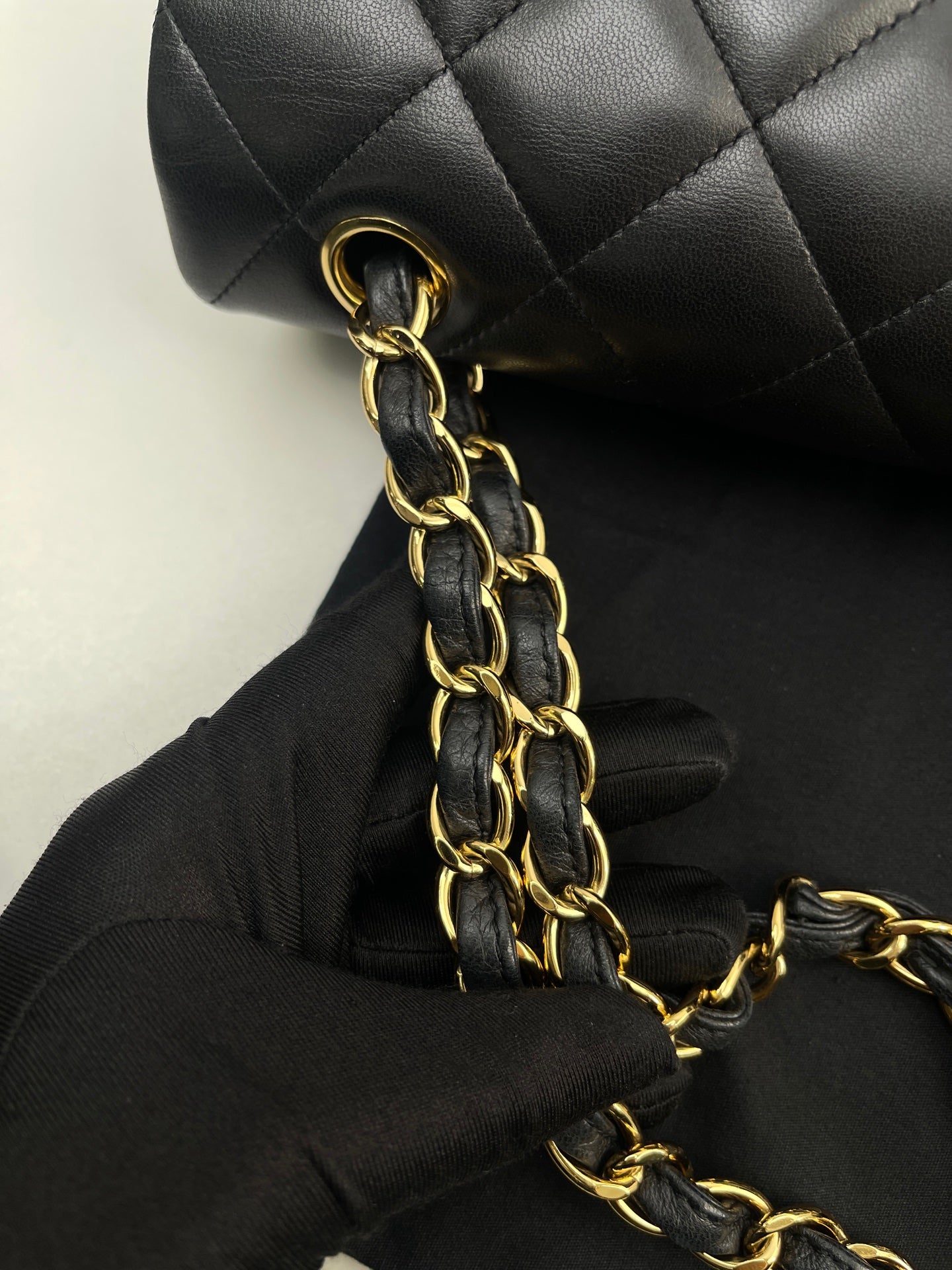 Very Good ( Rank A)｜CHANEL Matrasse Chain Lam Skin Maxi Black
