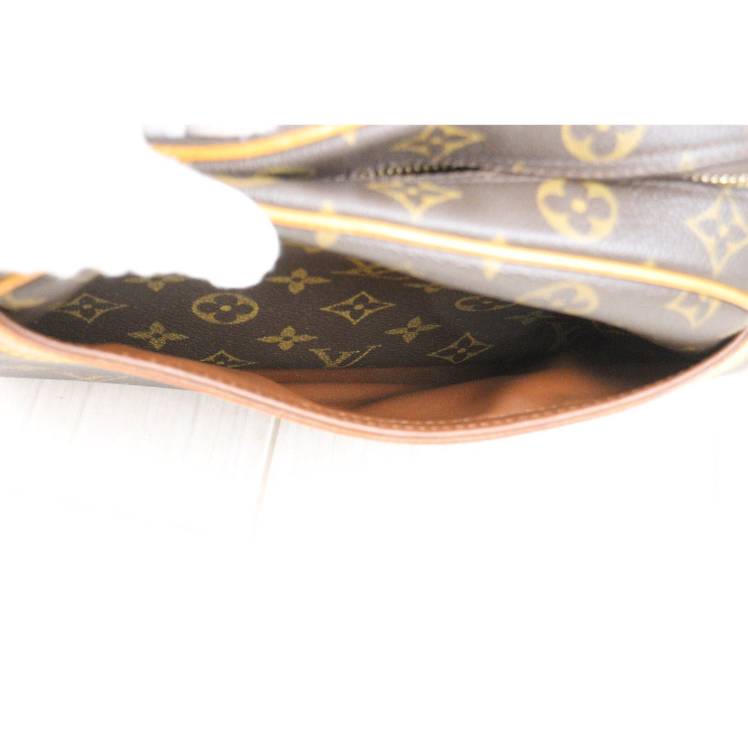 Fair ( Rank B)｜LV Monogram Blower Shoulder Bag｜26012201