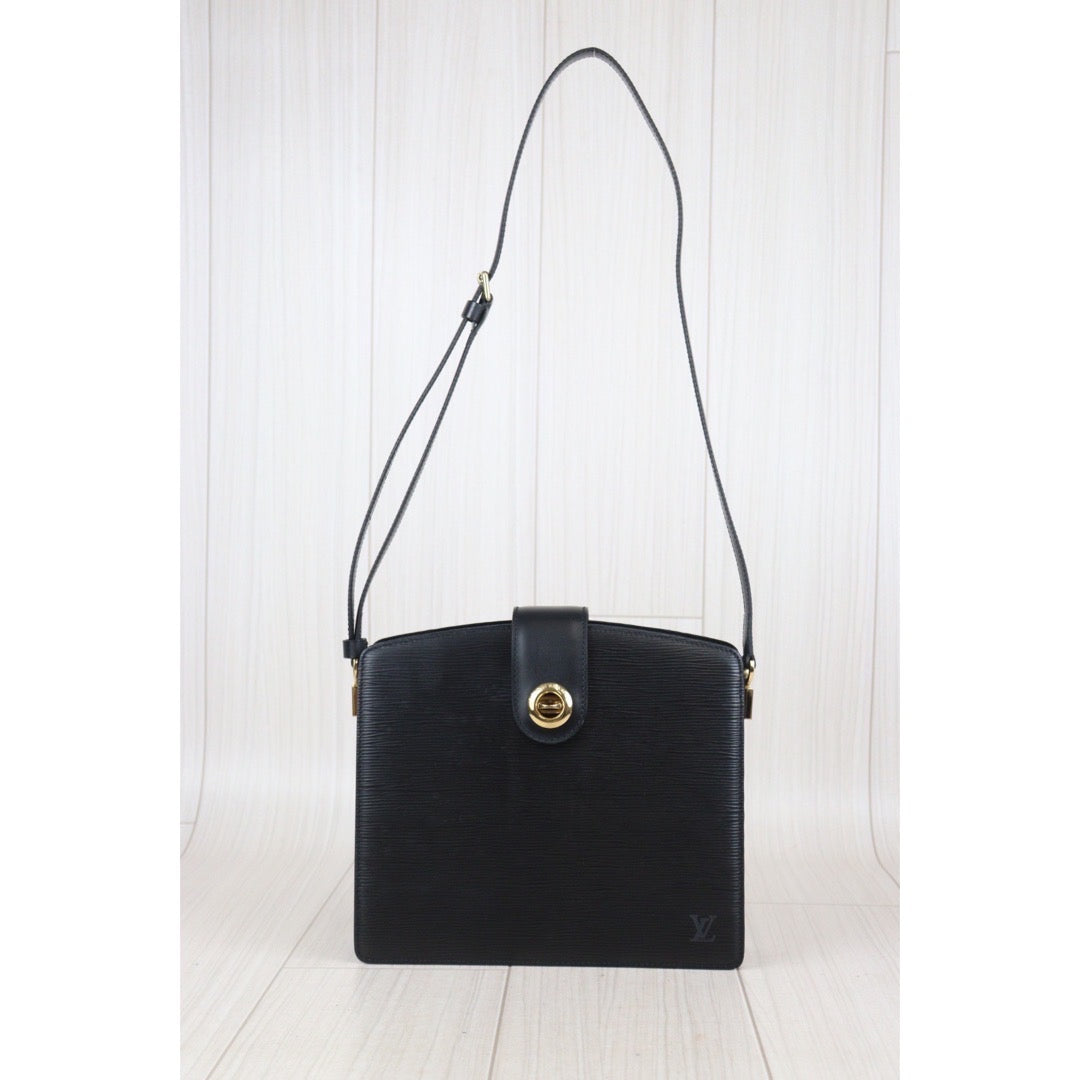 Rank A｜ LV Epi Shoulder Bag Black｜23090901