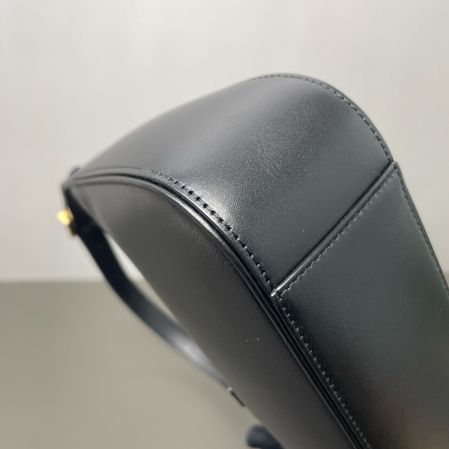 third installment 3/3 ｜ Include Entrupy Certificate of Authenticity｜Very Good ( Rank A)｜  Saint Laurent YSL Hobo Shoulder Bag