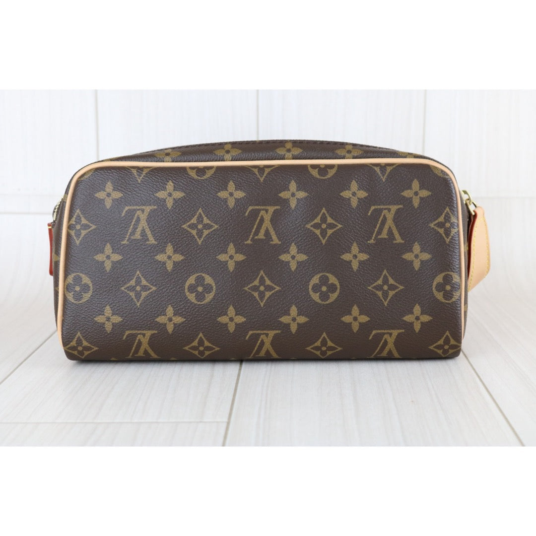 Very Good ( Rank A)｜LV Monogram Dopp kit Handbag IC Chips Model ｜X25071508