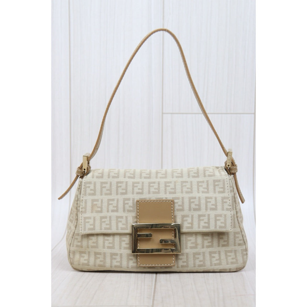 Very Good ( Rank A)｜ FENDI Zucca Mamma Baguette Shoulder Bag  Gold Hardware Beige｜W25121603