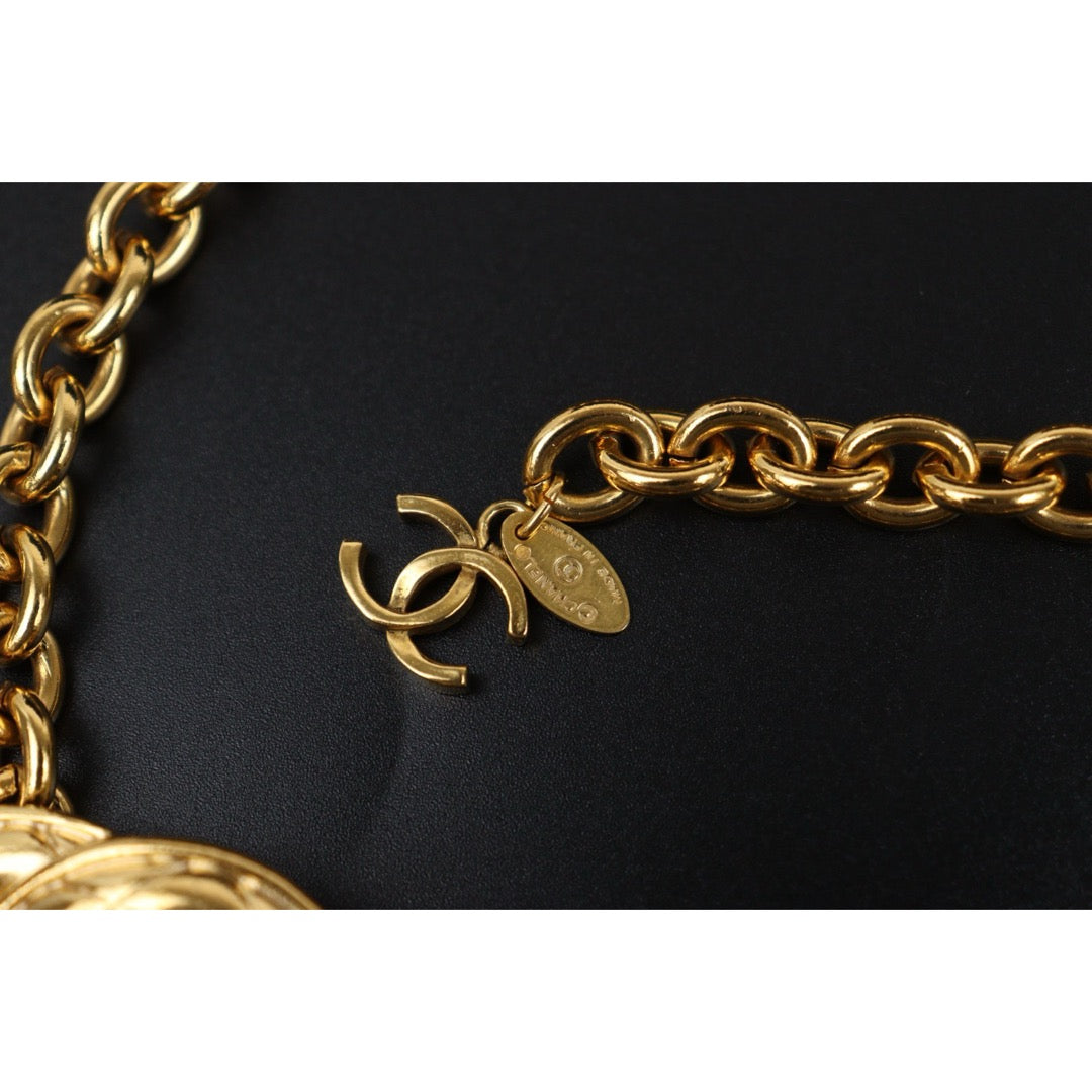 Excellent（Rank SA） ｜  CHANEL Vintage Coco Mark Gold Waist Chain｜25080702