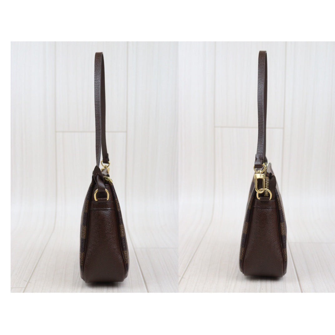 Rank A ｜ LV Damier Truth make up ｜24032608
