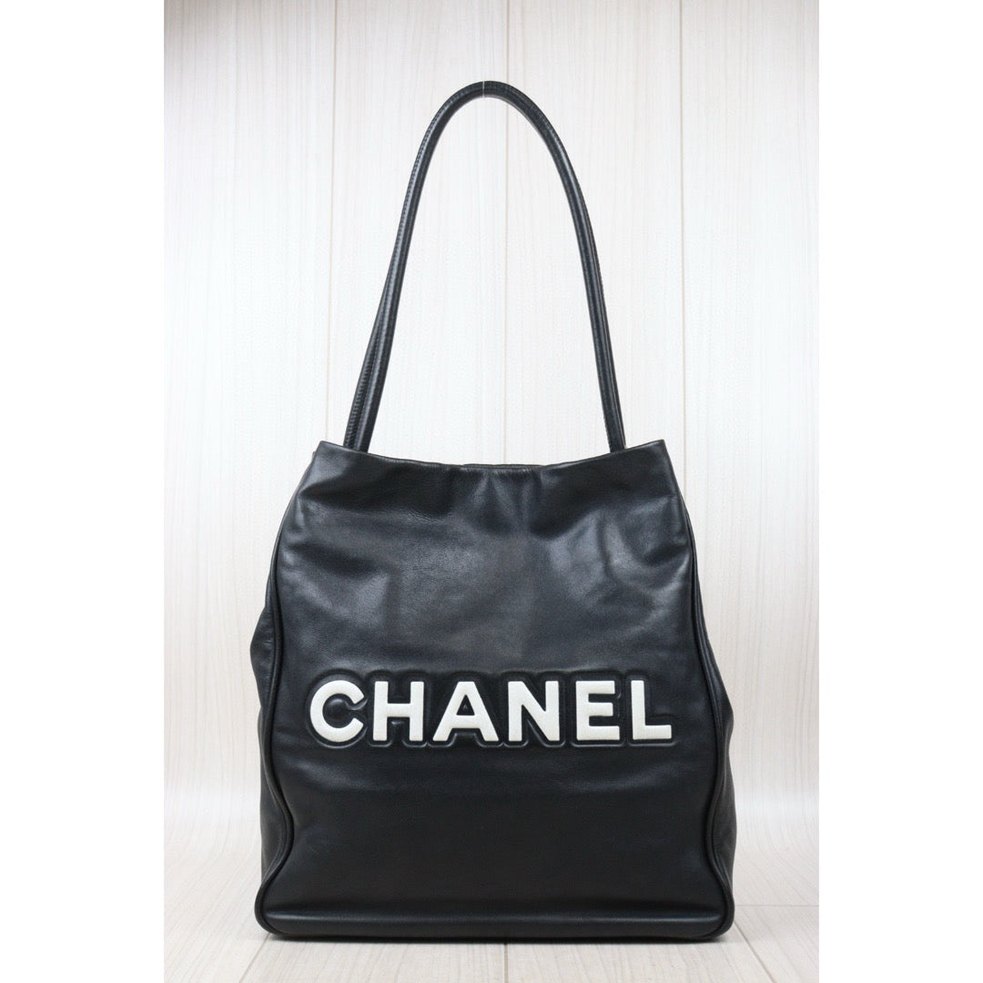 Good ( Rank AB) ｜ CHANEL Camellia Lamb Skin ToteBag GM Made In 2002～2003 Year ｜V24110750