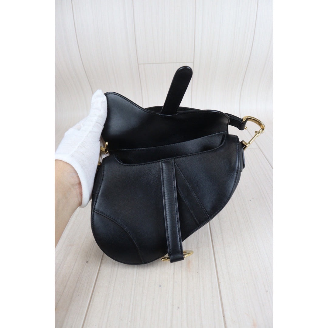 Third installment｜Rank A ｜Dior Smooth Calfskin Mini Saddle Bag Black Include Entrupy Certificate of Authenticity｜23080307
