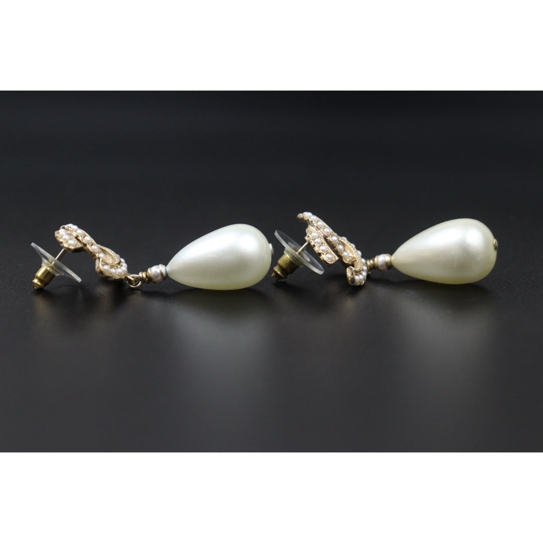 Very Good ( Rank A) ｜CHANEL Golden Pearl COCO Mark  Large Drop Pearl Earrings ｜S25021024
