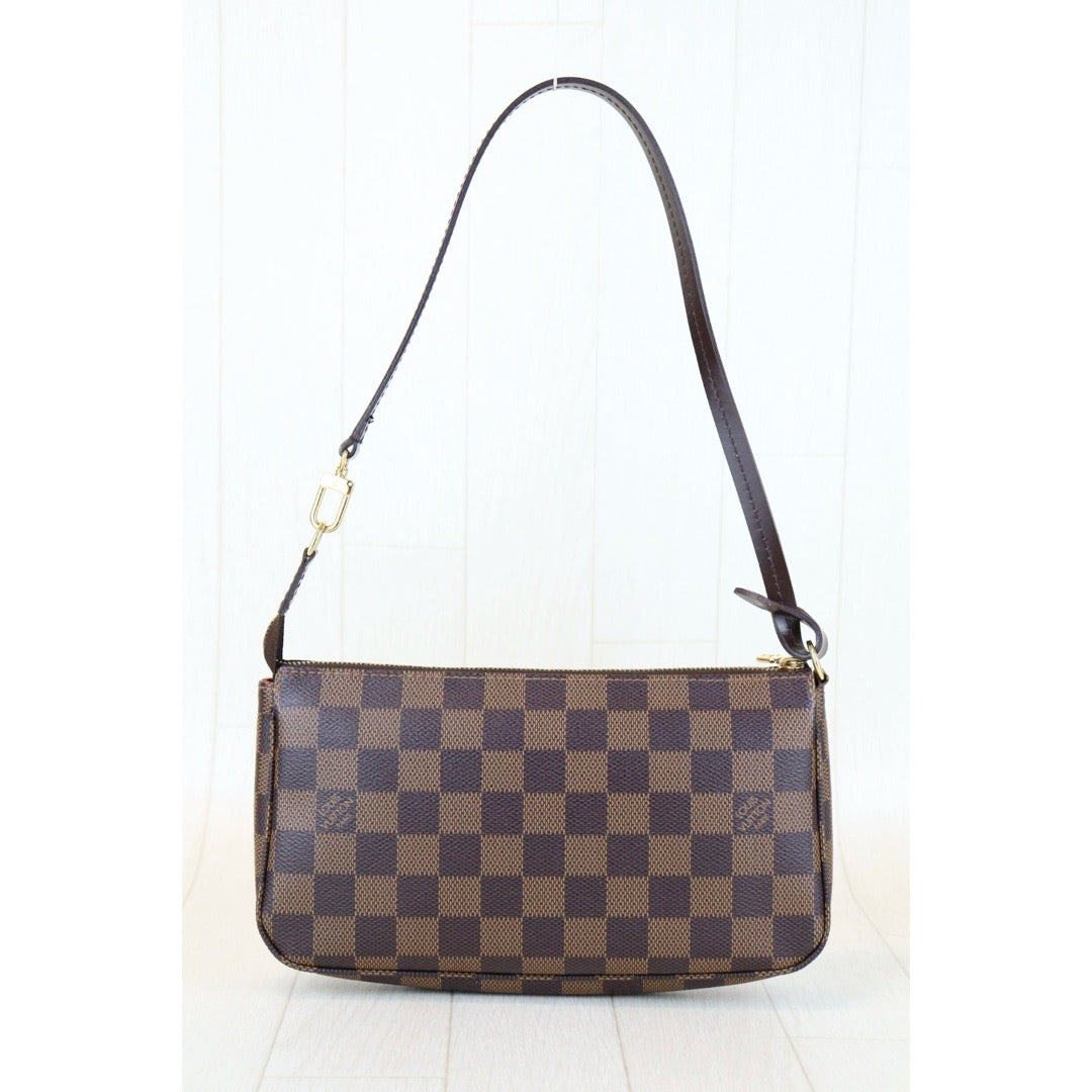 Very Good ( Rank A)｜ LV Damier Pochette Accessoires Current Model｜H24100703