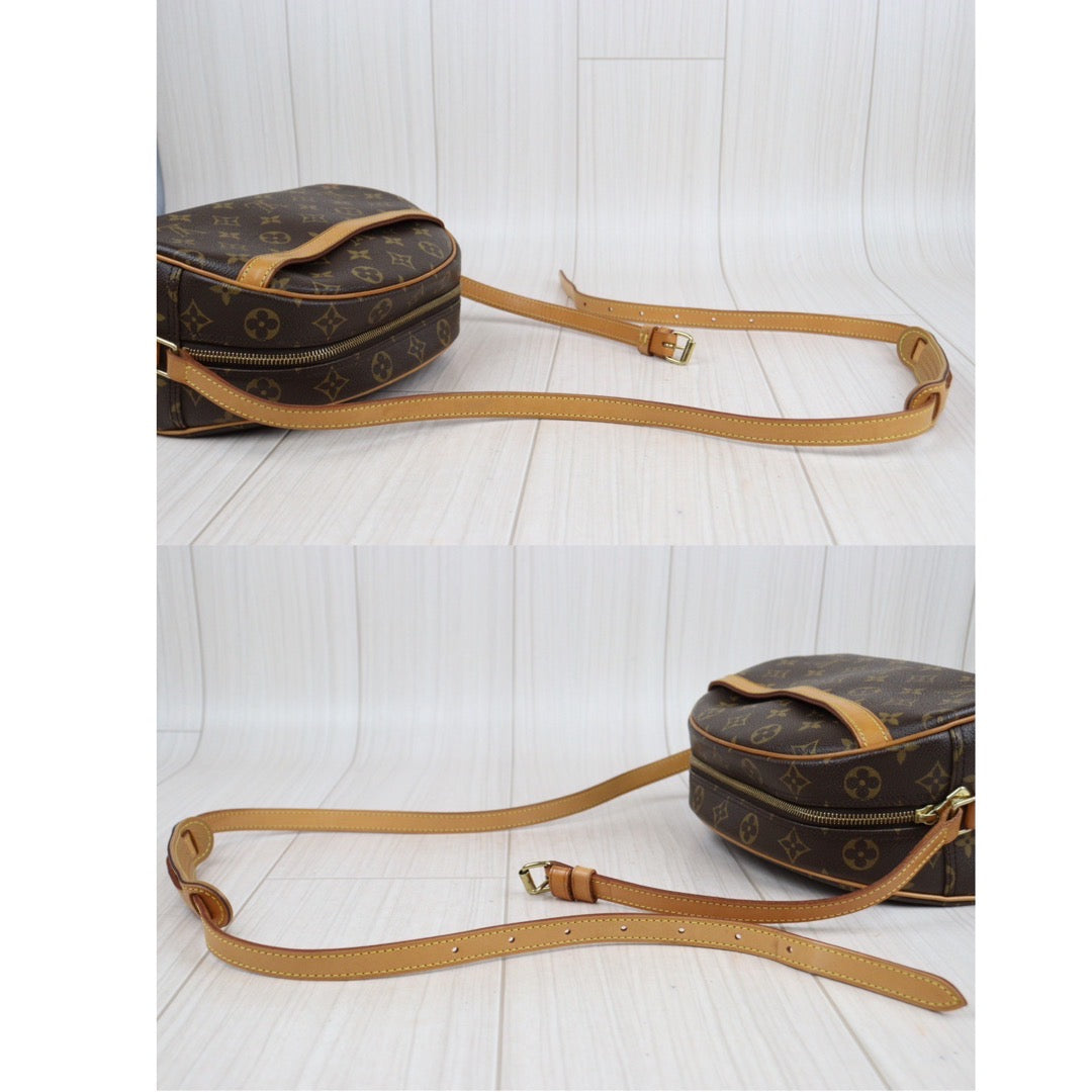 Rank AB｜LV Monogram Blower Shoulder Bag｜24021518