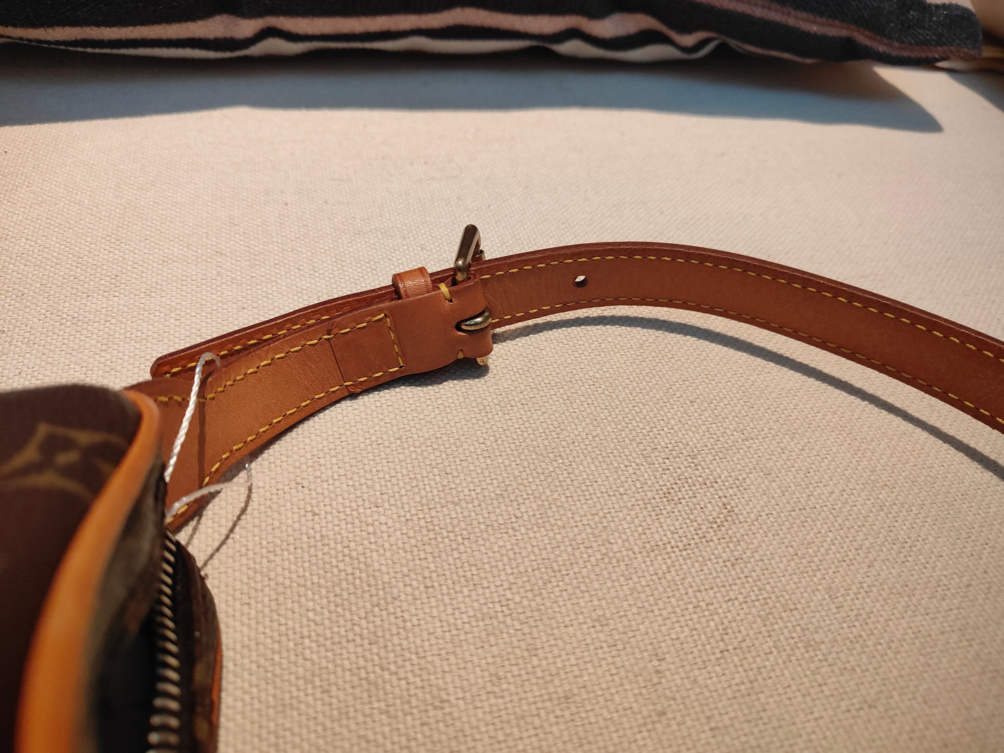 Good ( Rank AB)｜LV Monogram Pochette Croissant Shoulder Bag