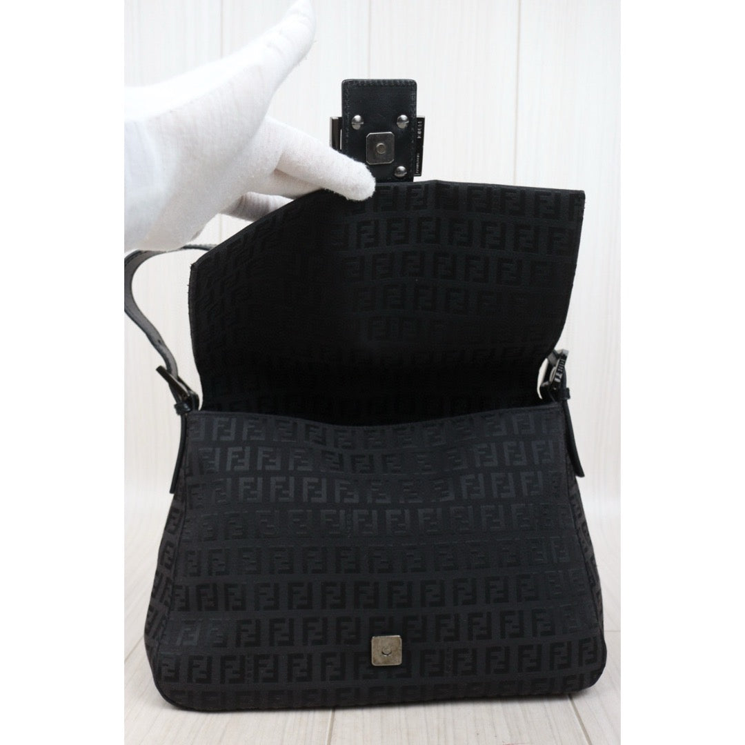 Good ( Rank AB)｜ FENDI Zucca Mamma Baguette Shoulder Bag ｜V25042415